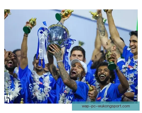 内马尔加盟沙特足球联赛后首度公开亮相 展现全新状态引发关注