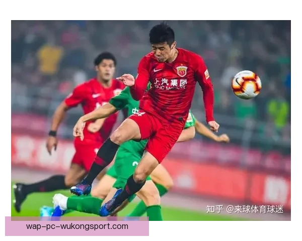 恒大足球中超直播：聚焦精彩对决与球队动向，实时呈现战况分析